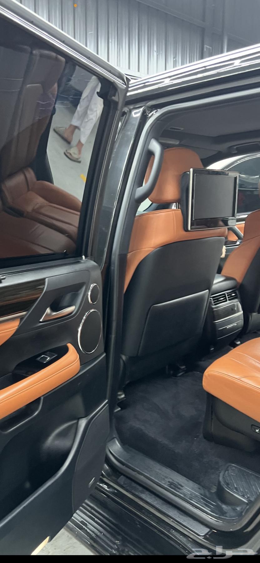 جيب لكزس 201664555446953473114