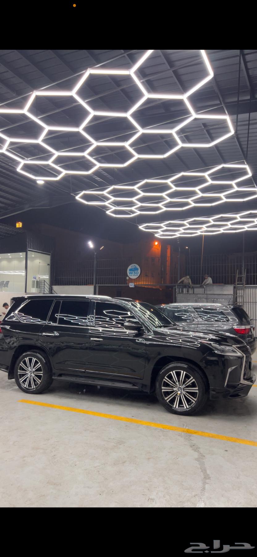 جيب لكزس 201664555446953473112