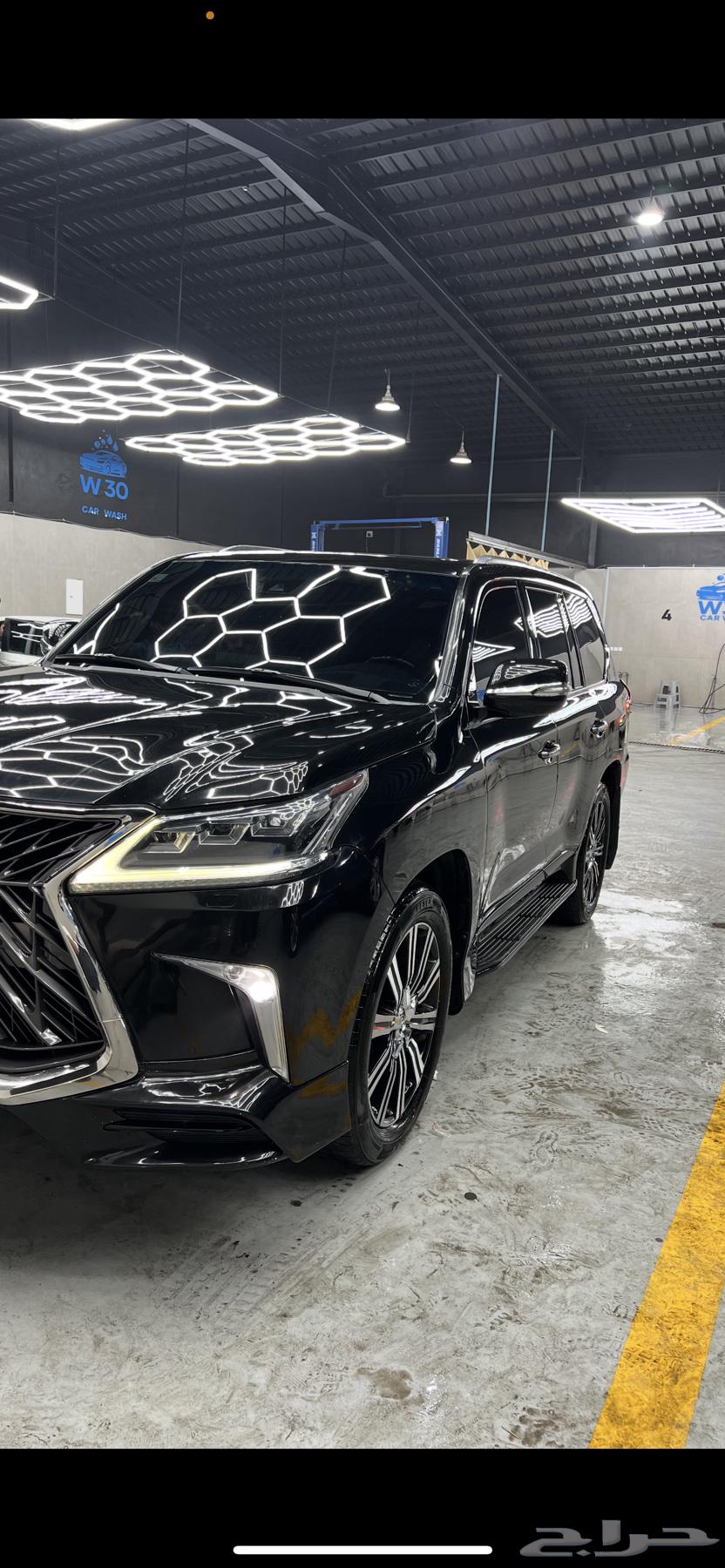 جيب لكزس 201664555446953473110