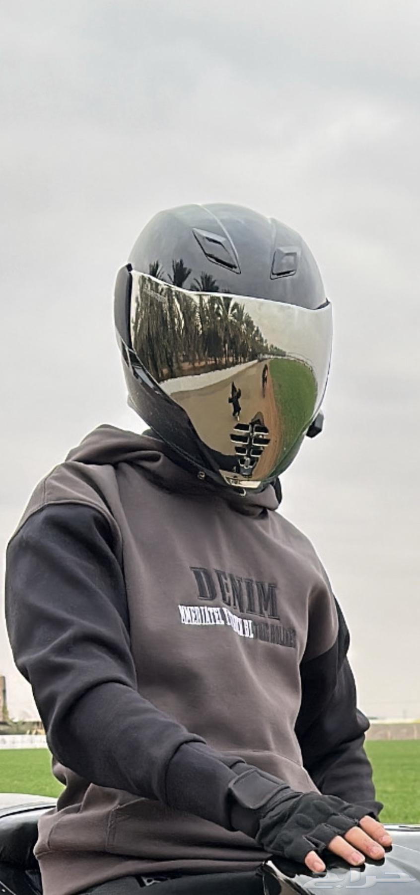 خوذة ايكون للبيع64554816101378112