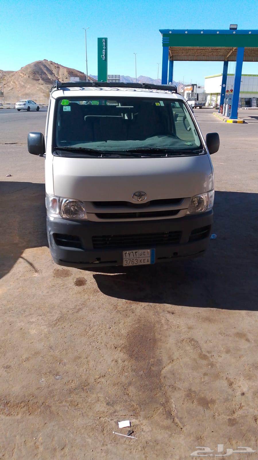 Hiace Bus for Rent, 15 Passengers, Model 201063618251294851111