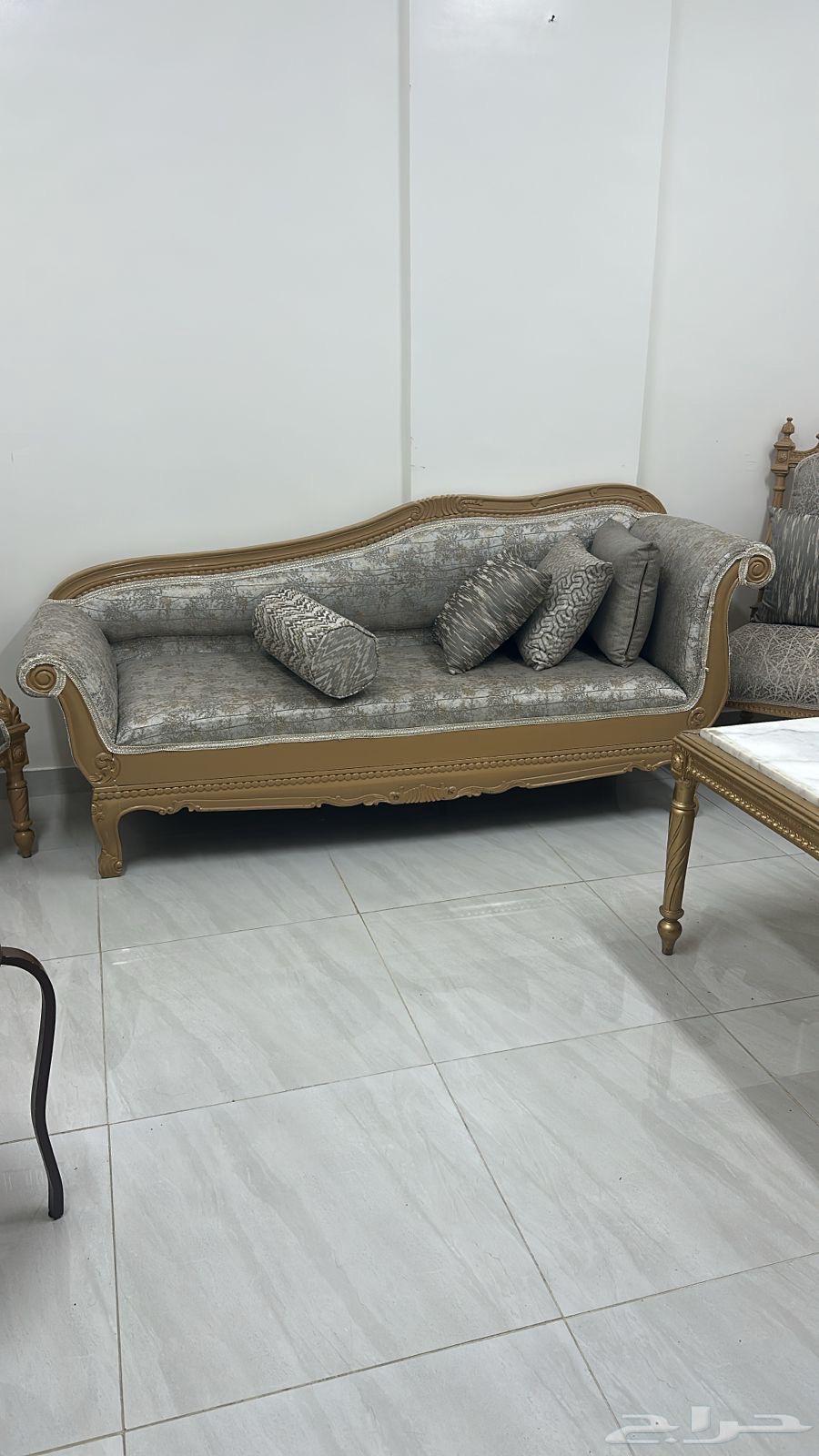 كنب64402538415874113