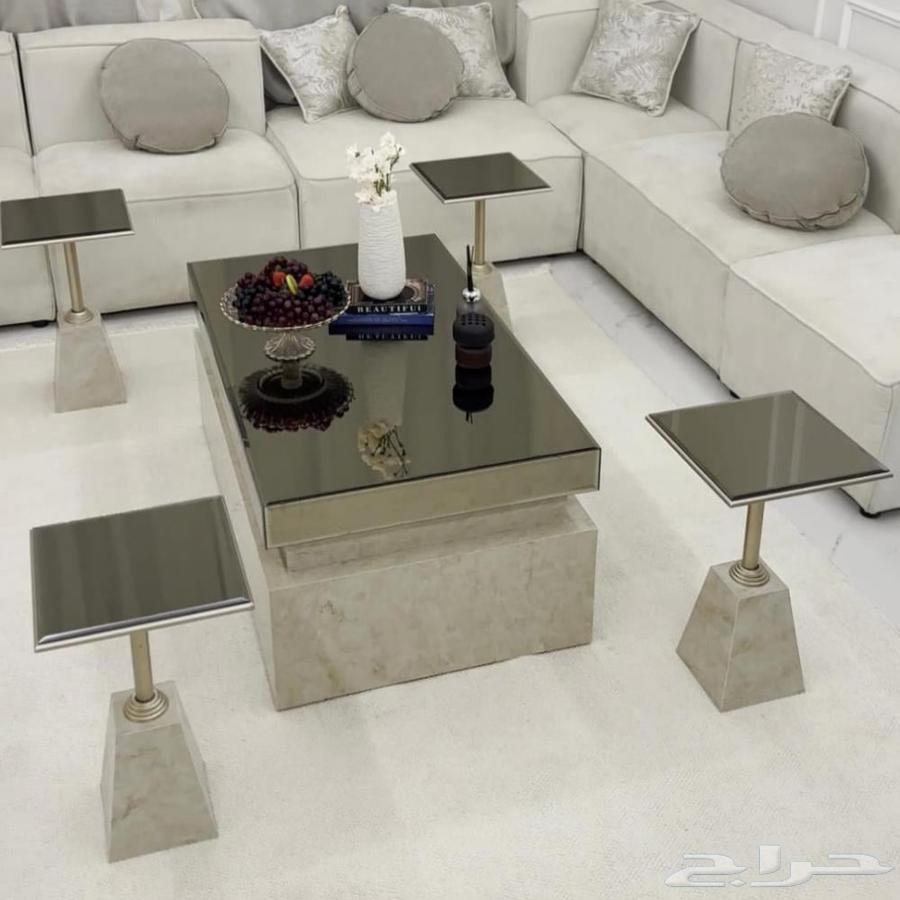 Selling tables and custom-made64409422497667111