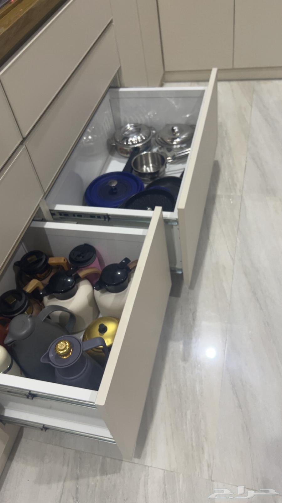 مطبخ للبيع نظيف واستعماله قليل64407447021186113