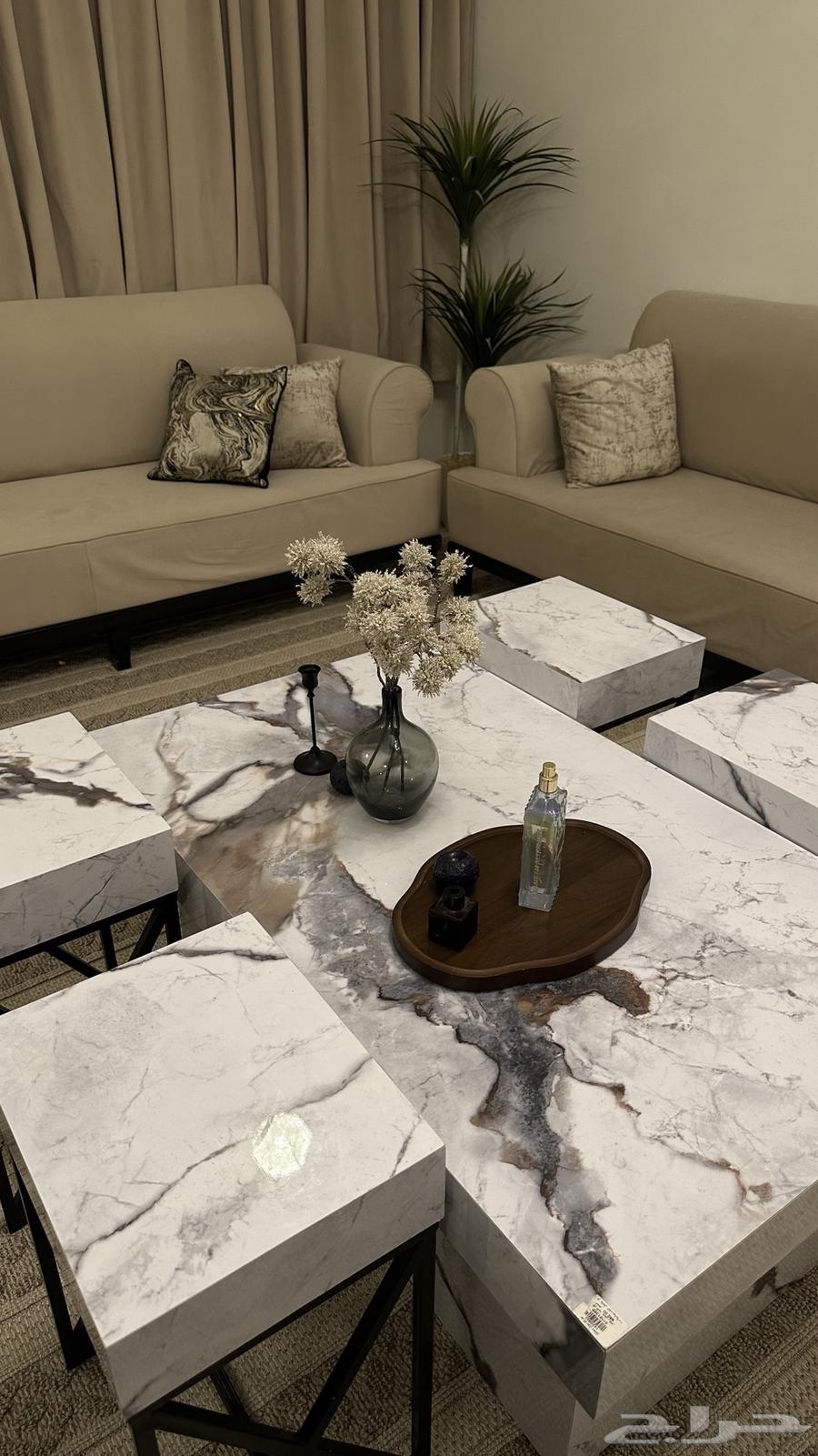 طاوله وكراسي جديده64405638611843110