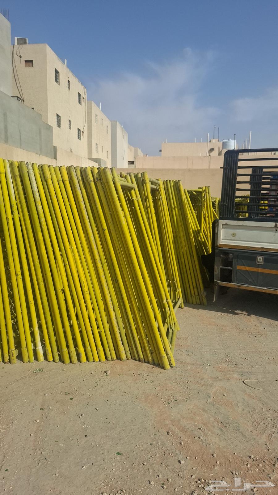 سقالات للبيع 2200 دور جديد وايضا موجود لها ملحقات بأنواعها64410695561090114