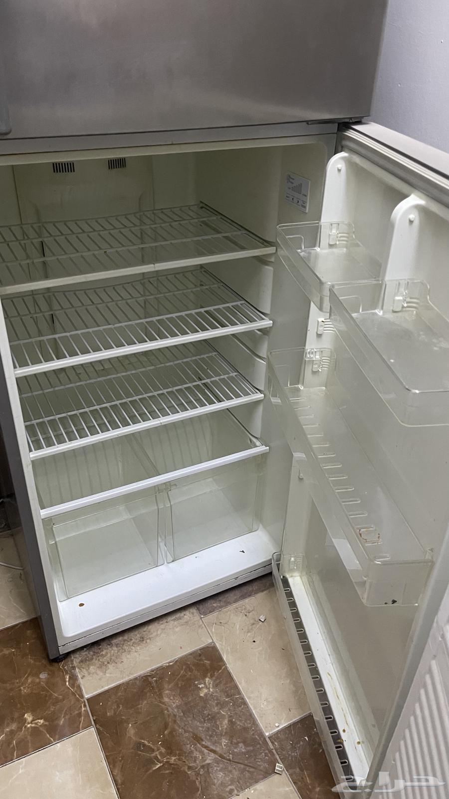 ثلاجة من نوع xper64408822309122112