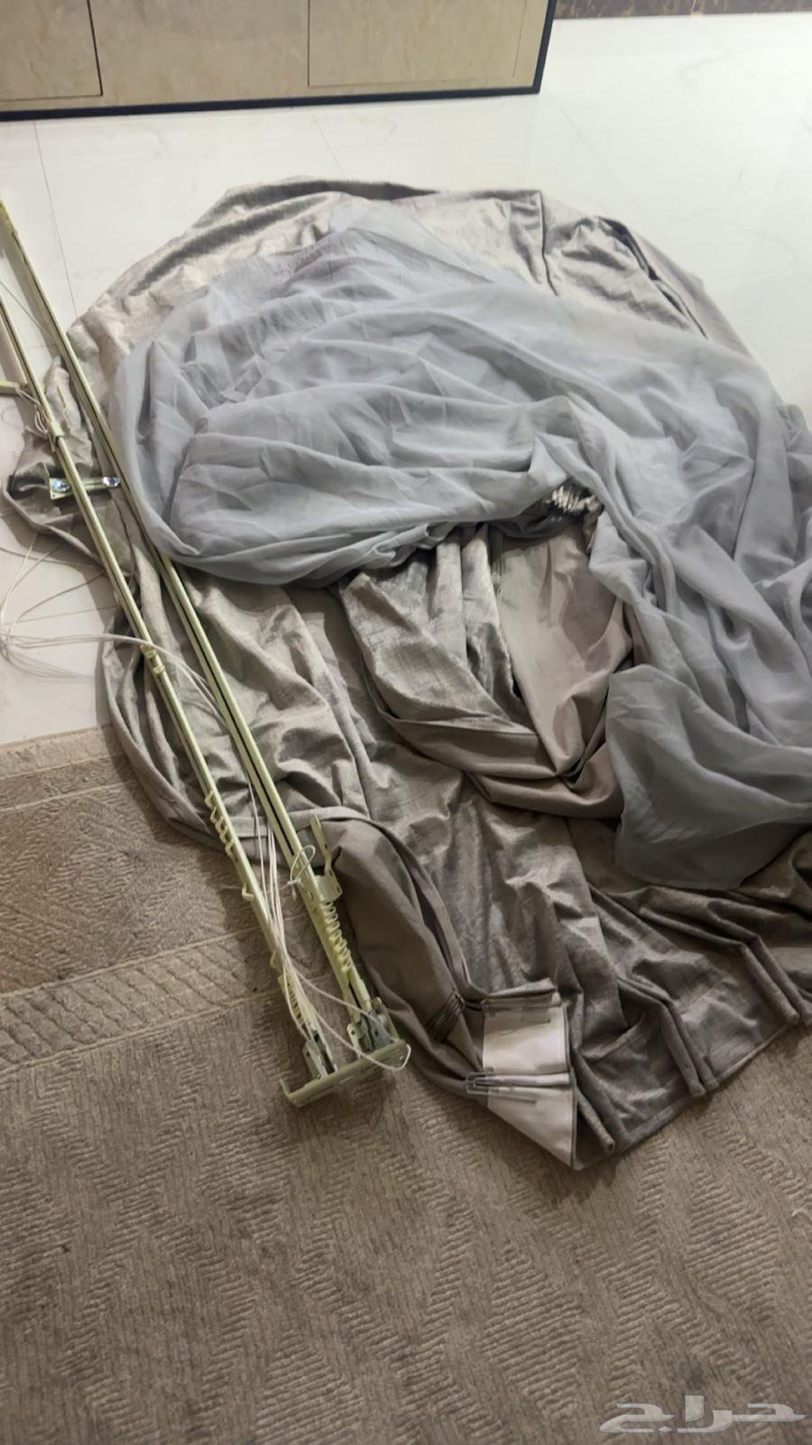 طاولات للبيع وستاره64410797986433111