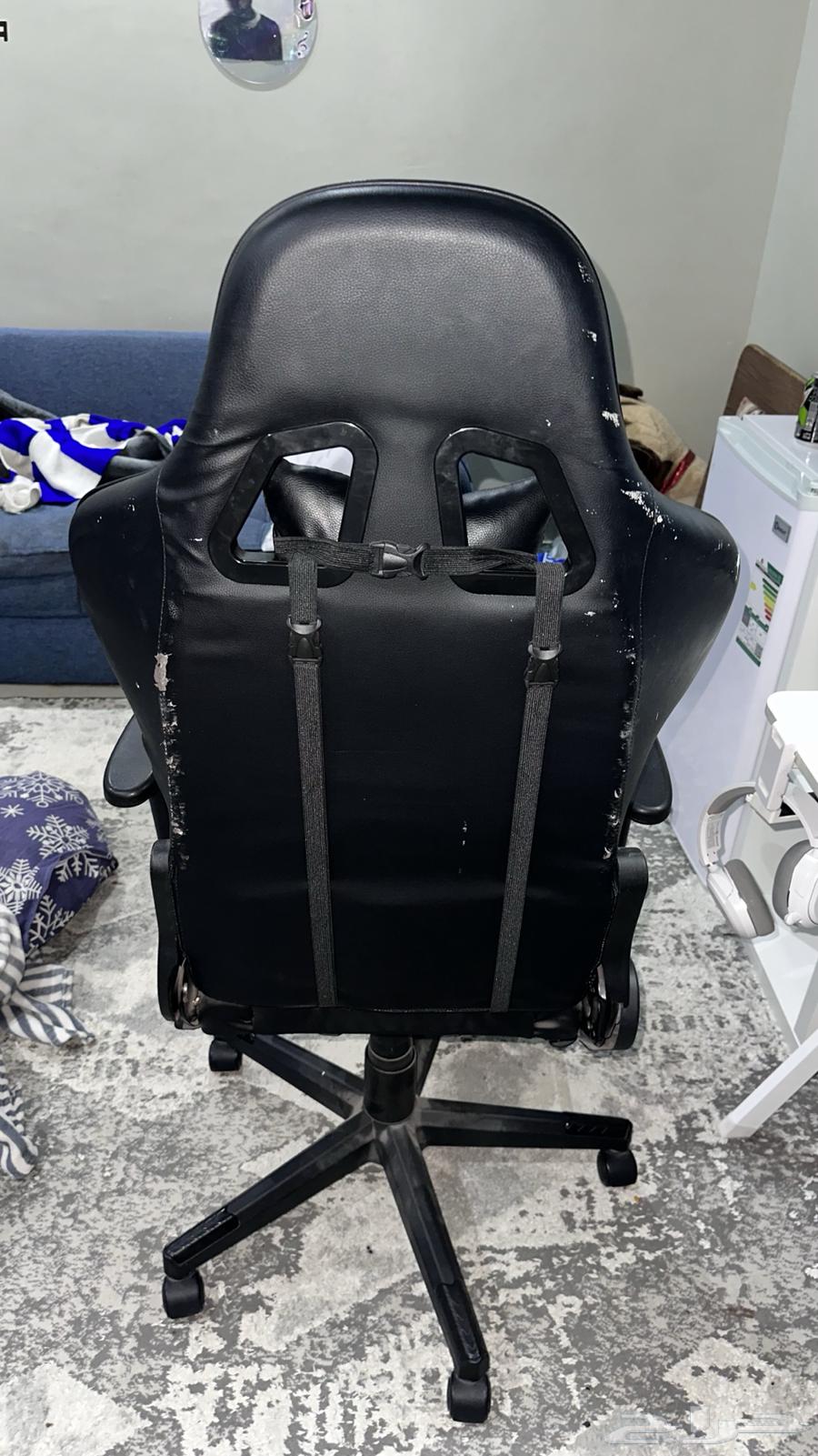 كرسي قيمنق64411108485889112