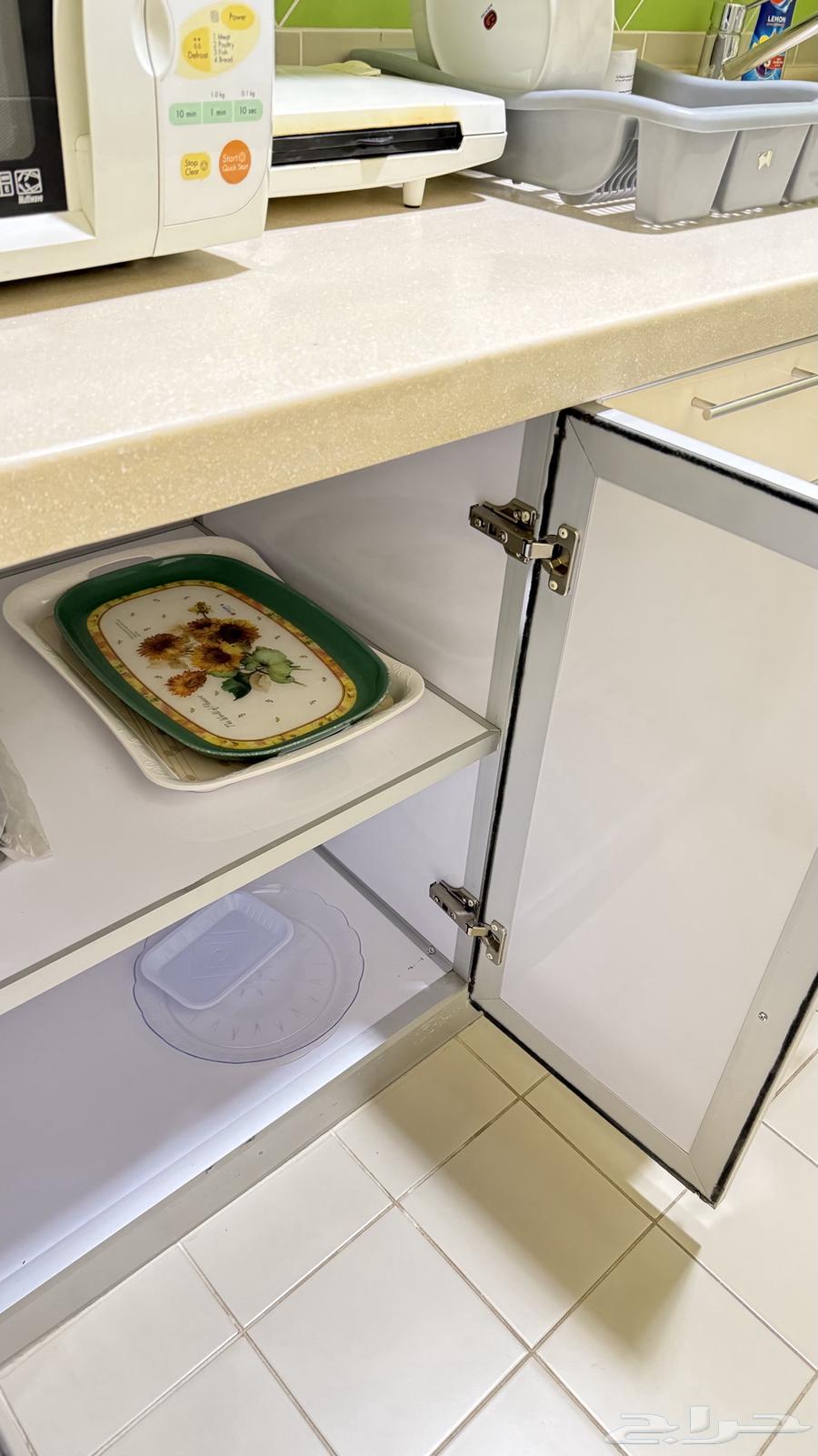 مطبخين في حالة ممتازة جدا  واستعمال نظيف64409338776449114