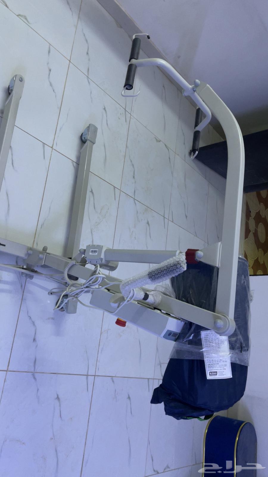 رافعه كهربائيه طبيه للمقعدين64411768547457111