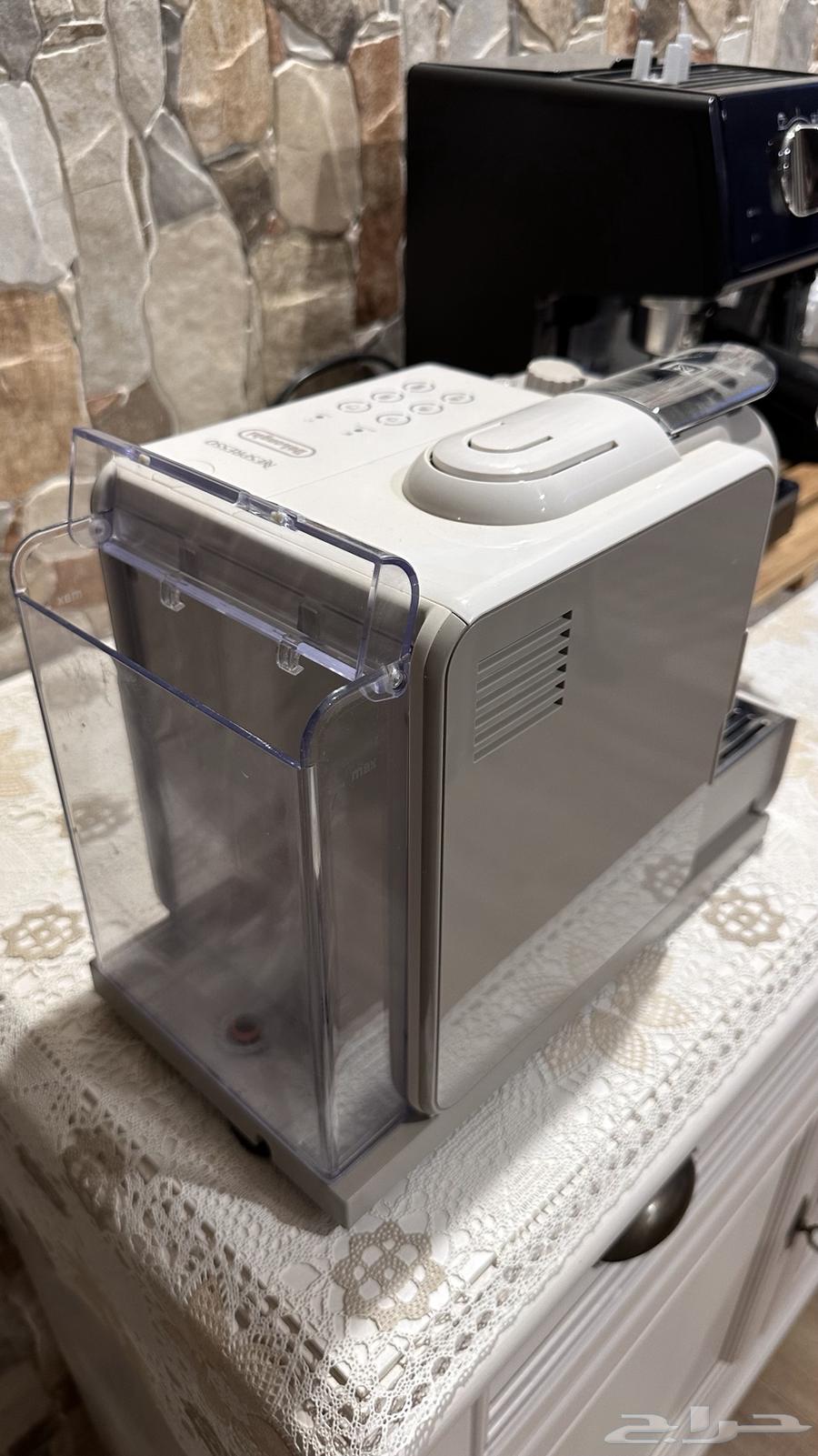 ماكينة قهوة إيطالية Nespresso Lattissima Touch64405778081665114