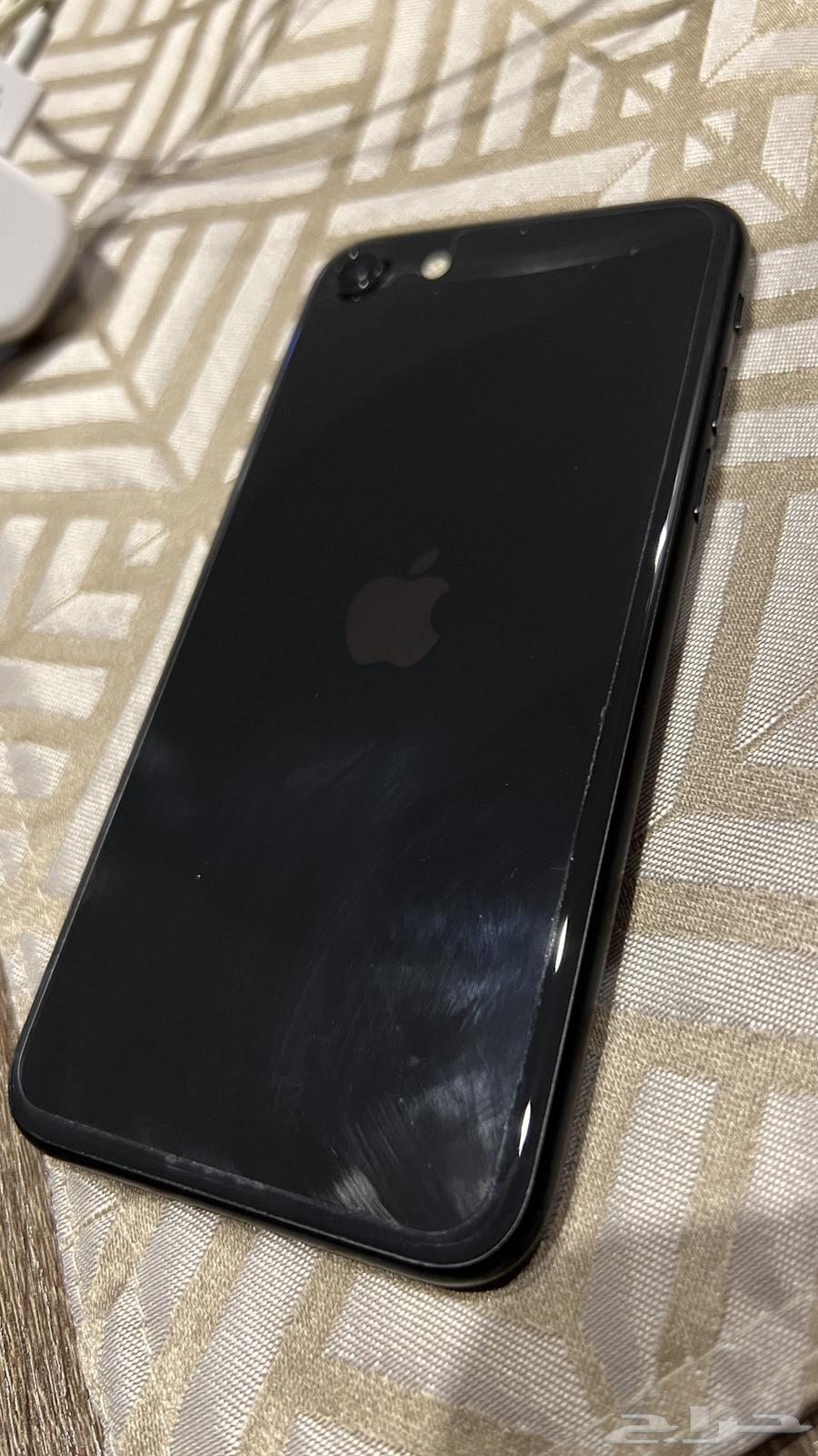 ايفون اس اي SE 64 قيقا64411324718851114