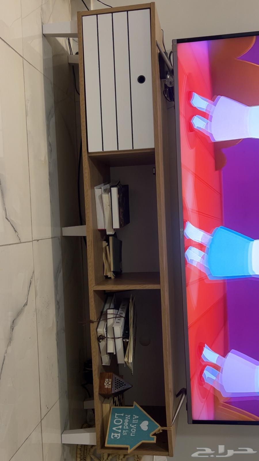 طاولة تلفزيون64405638680961110