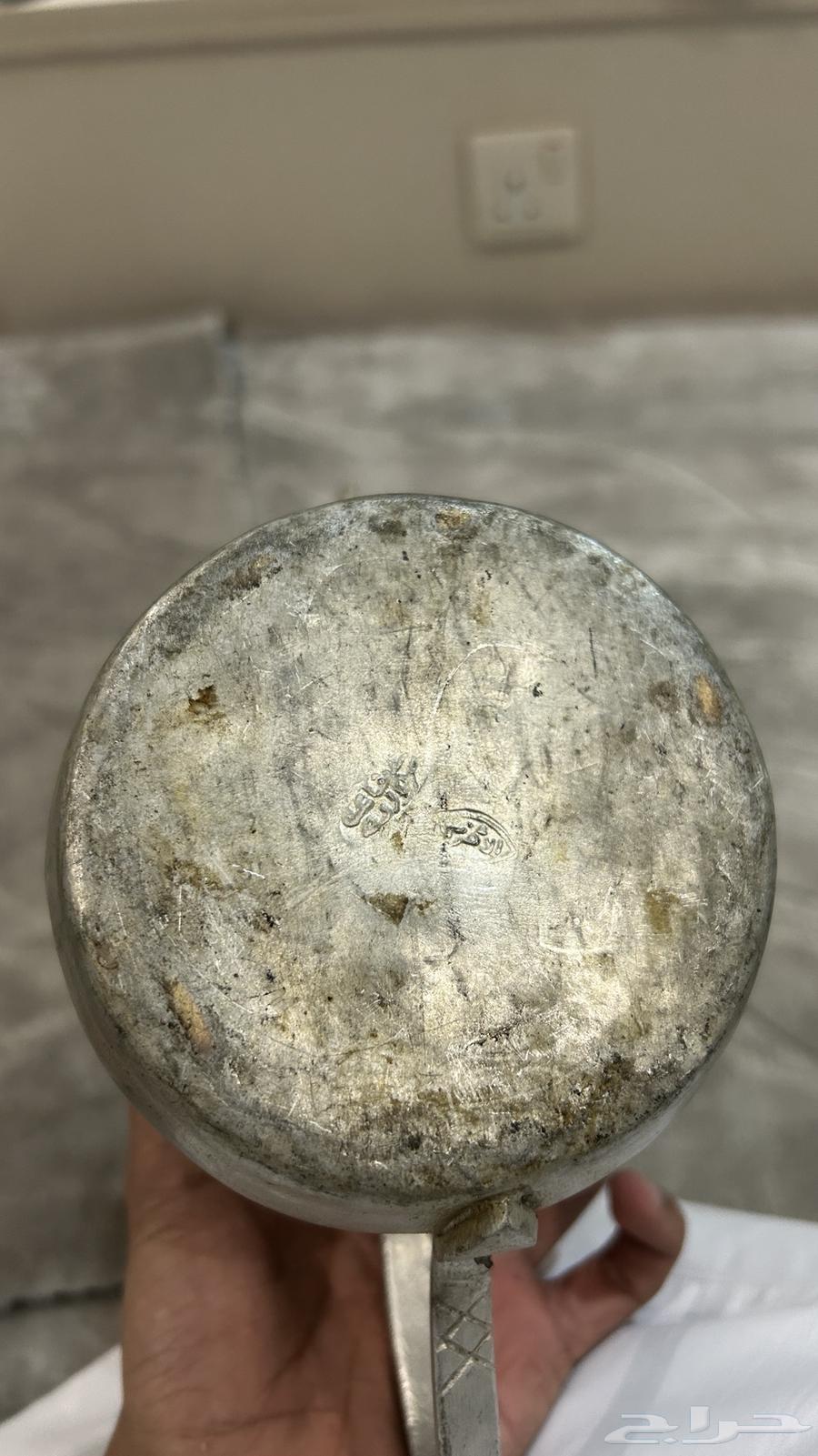 للبيع دله بغداديه والبيع مستعجل64409394338434114