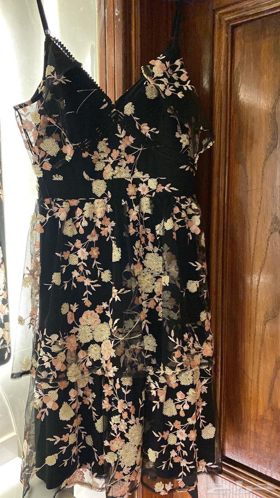 فستان من براند لبسي لندن64410275550593110