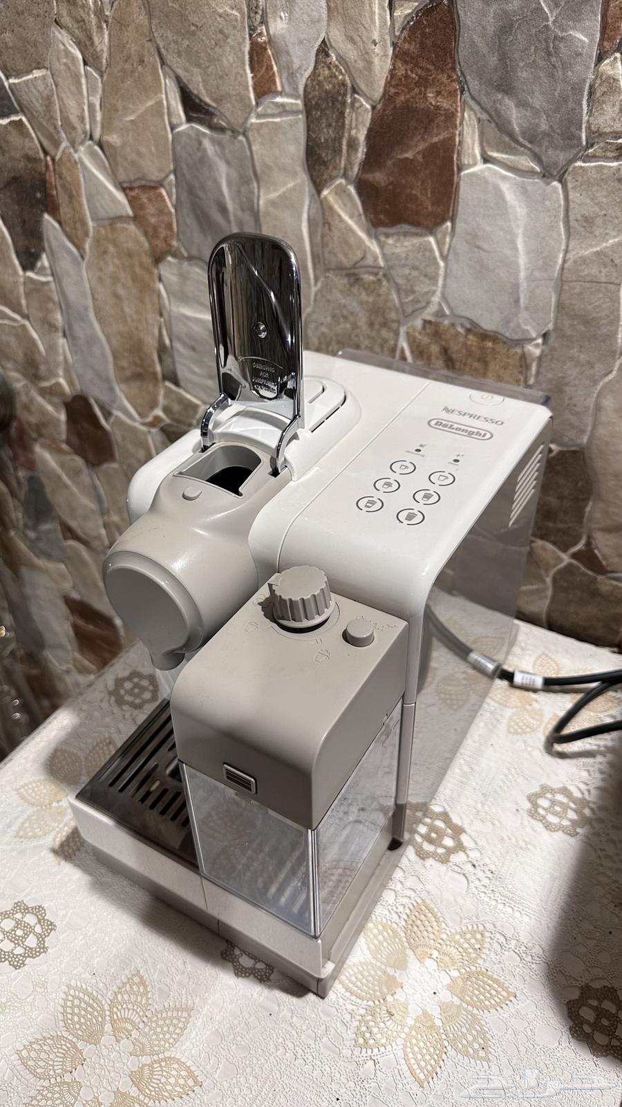 ماكينة قهوة إيطالية Nespresso Lattissima Touch64405778081665113