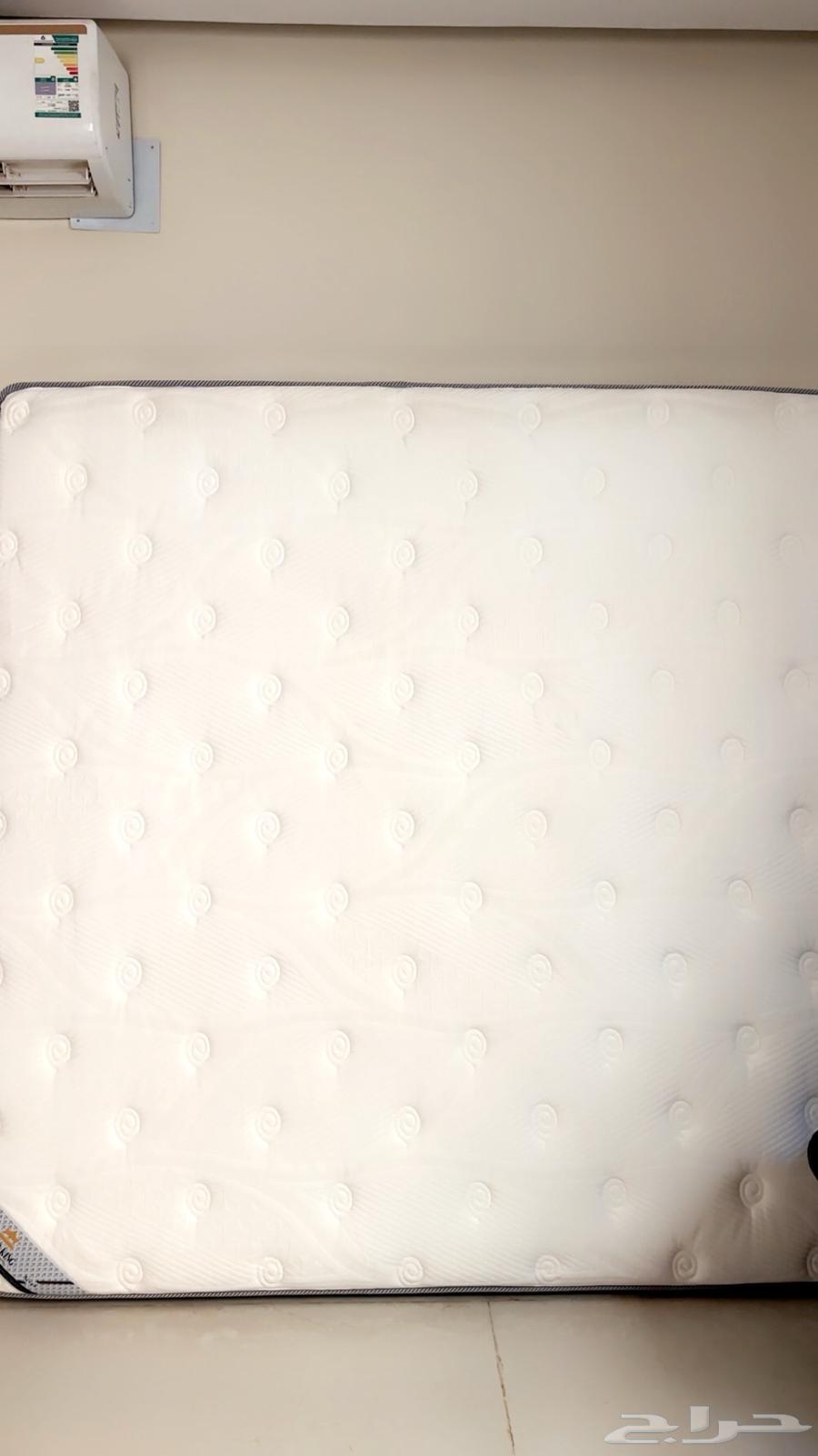 مرتبة سرير و كرسي قيمز64409003210243111