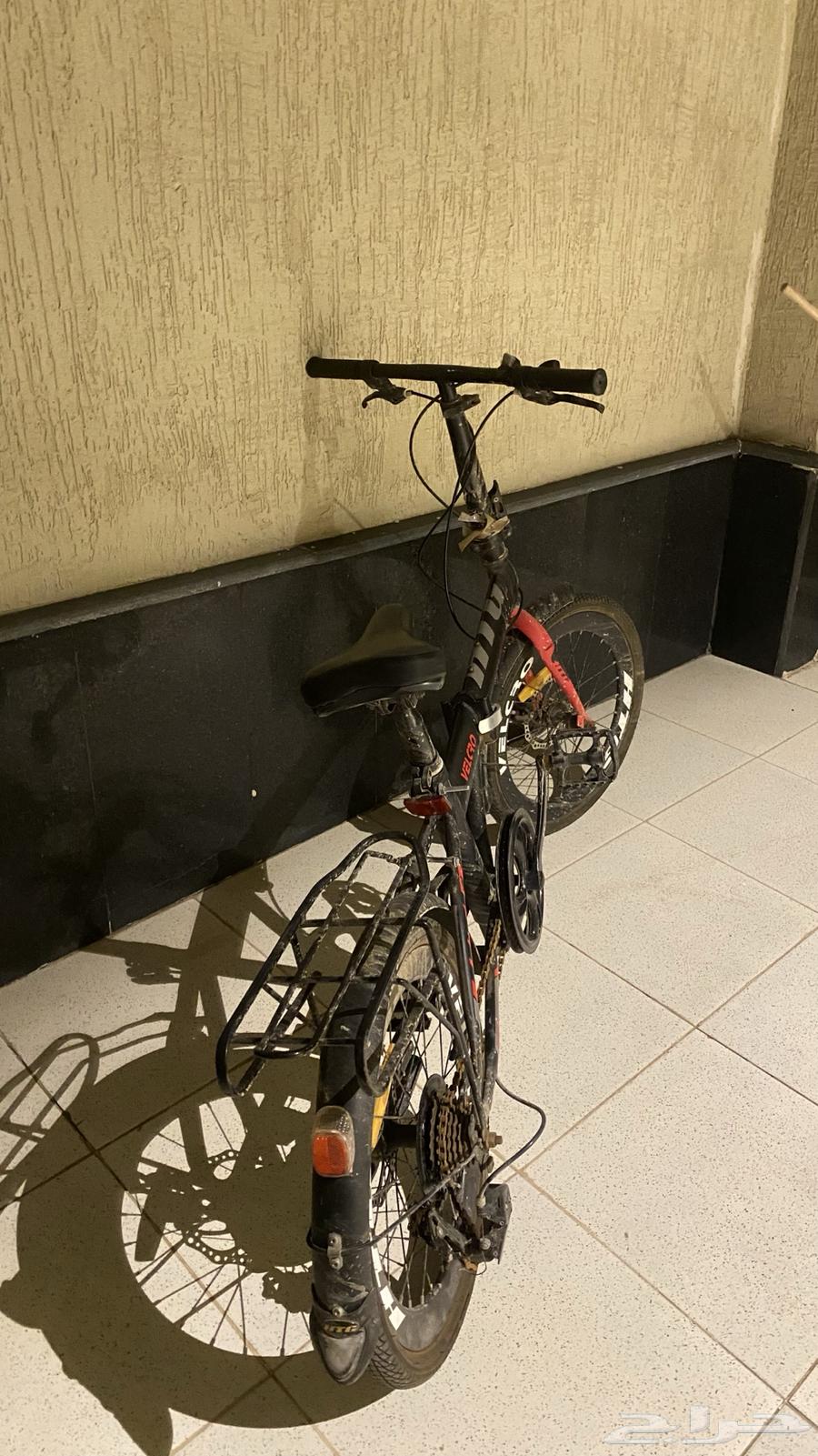 سيكل والله ما اعرف نوعه لكن قعد معي سنتين و جنزيره خربان64410494698370113