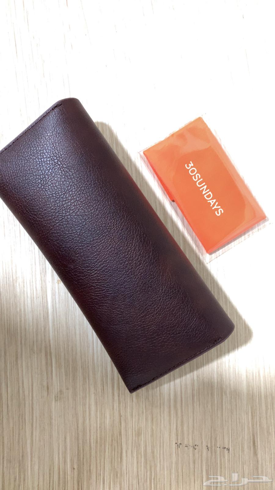 علبة نظاره64410638387714112