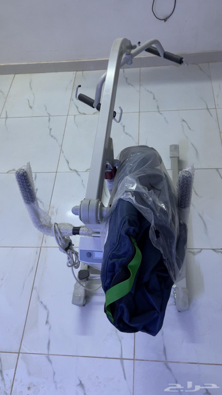 رافعه كهربائيه طبيه للمقعدين64411768547457110