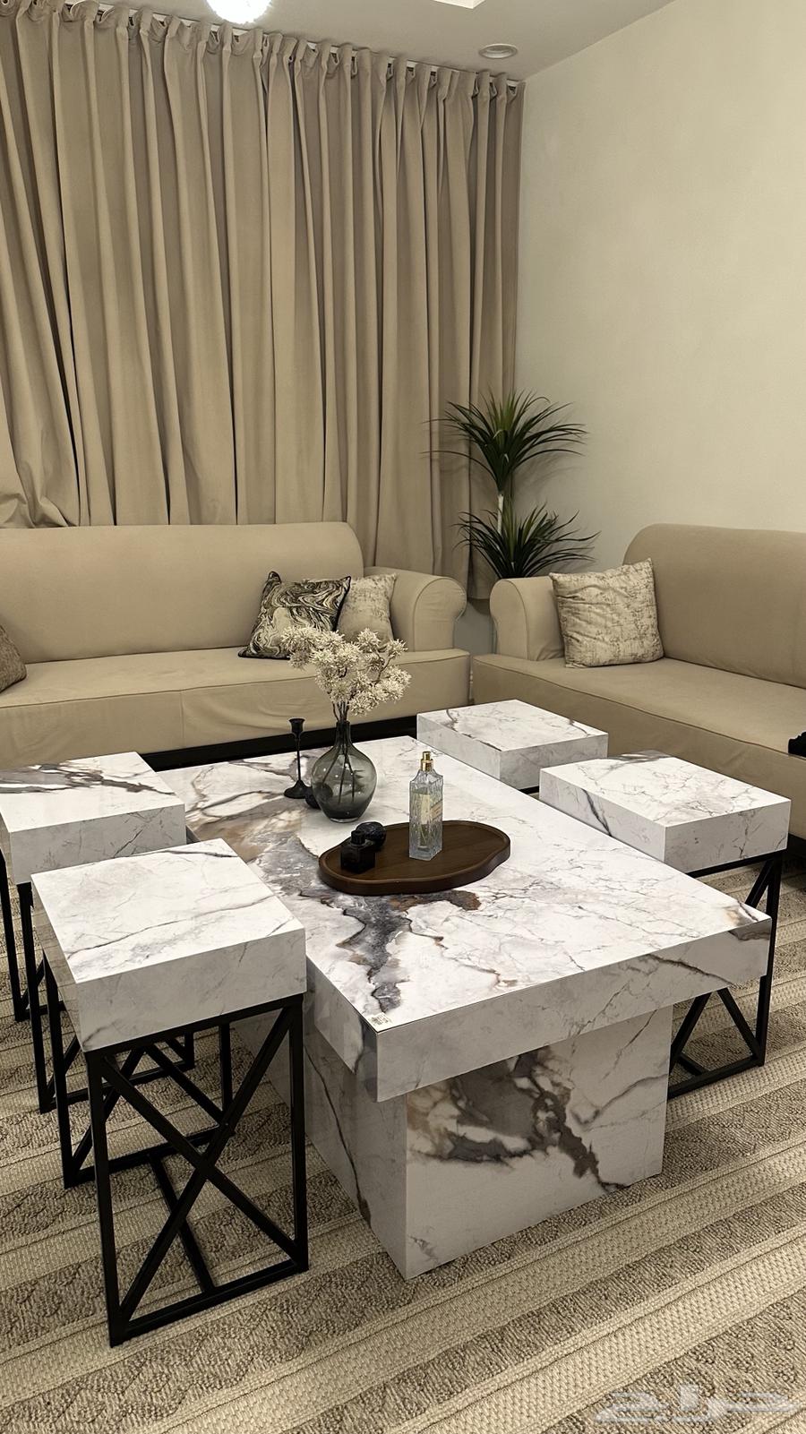 طاوله وكراسي جديده64405638611843111