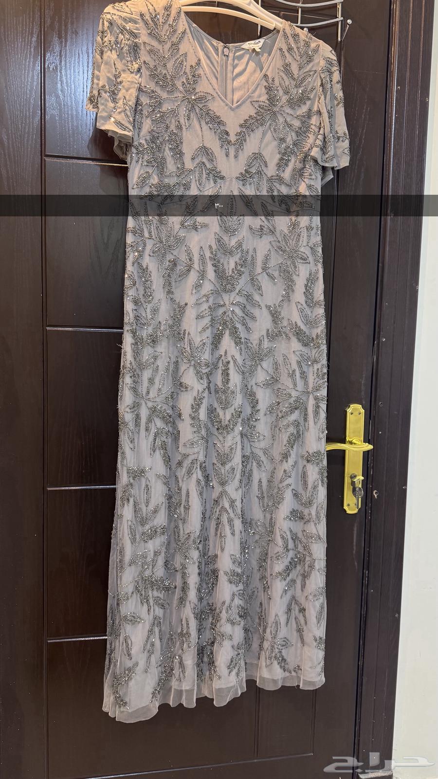 فساتين شبه جديدة للبيع64409934891011114