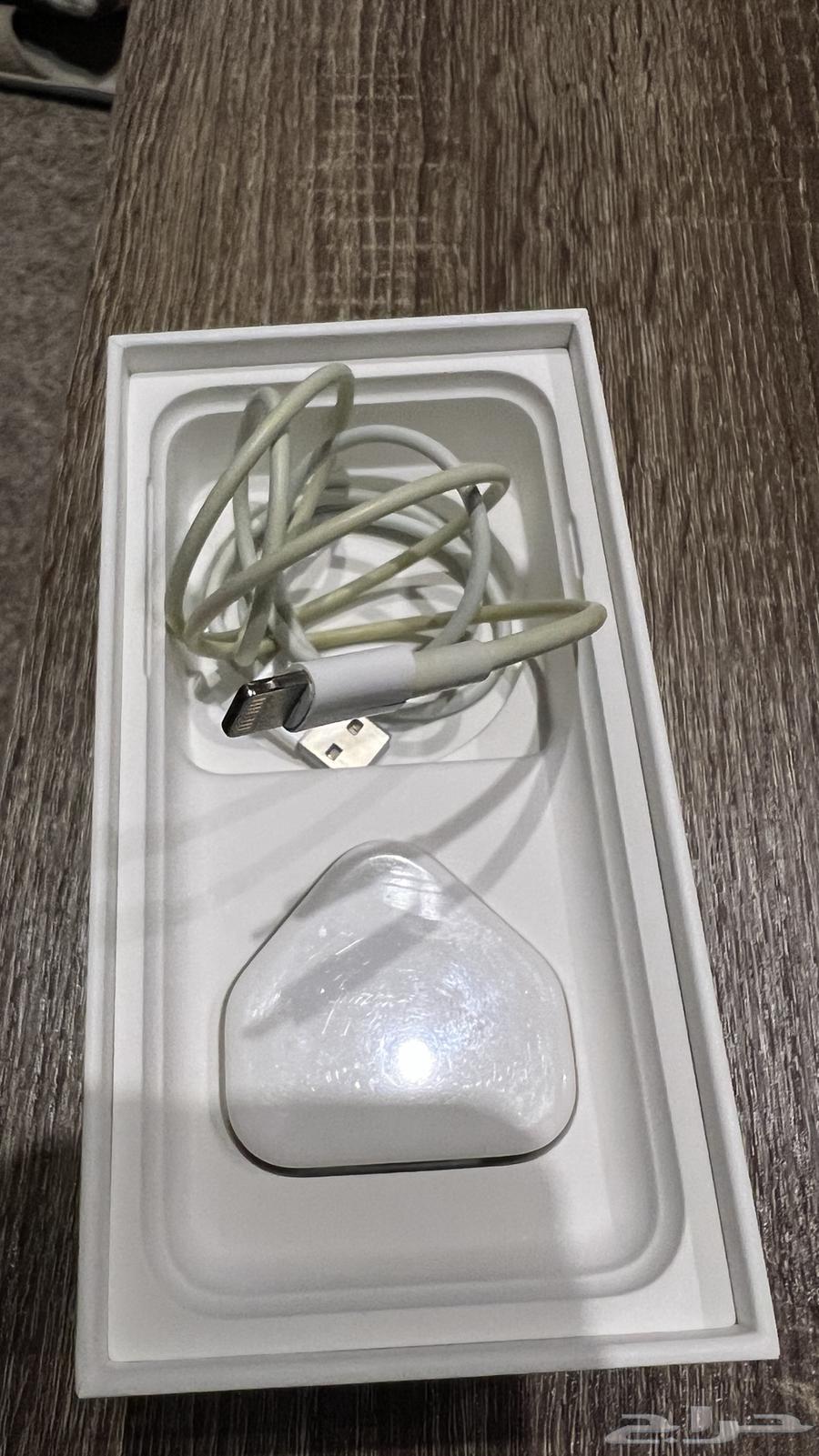 ايفون اس اي SE 64 قيقا64411324718851112