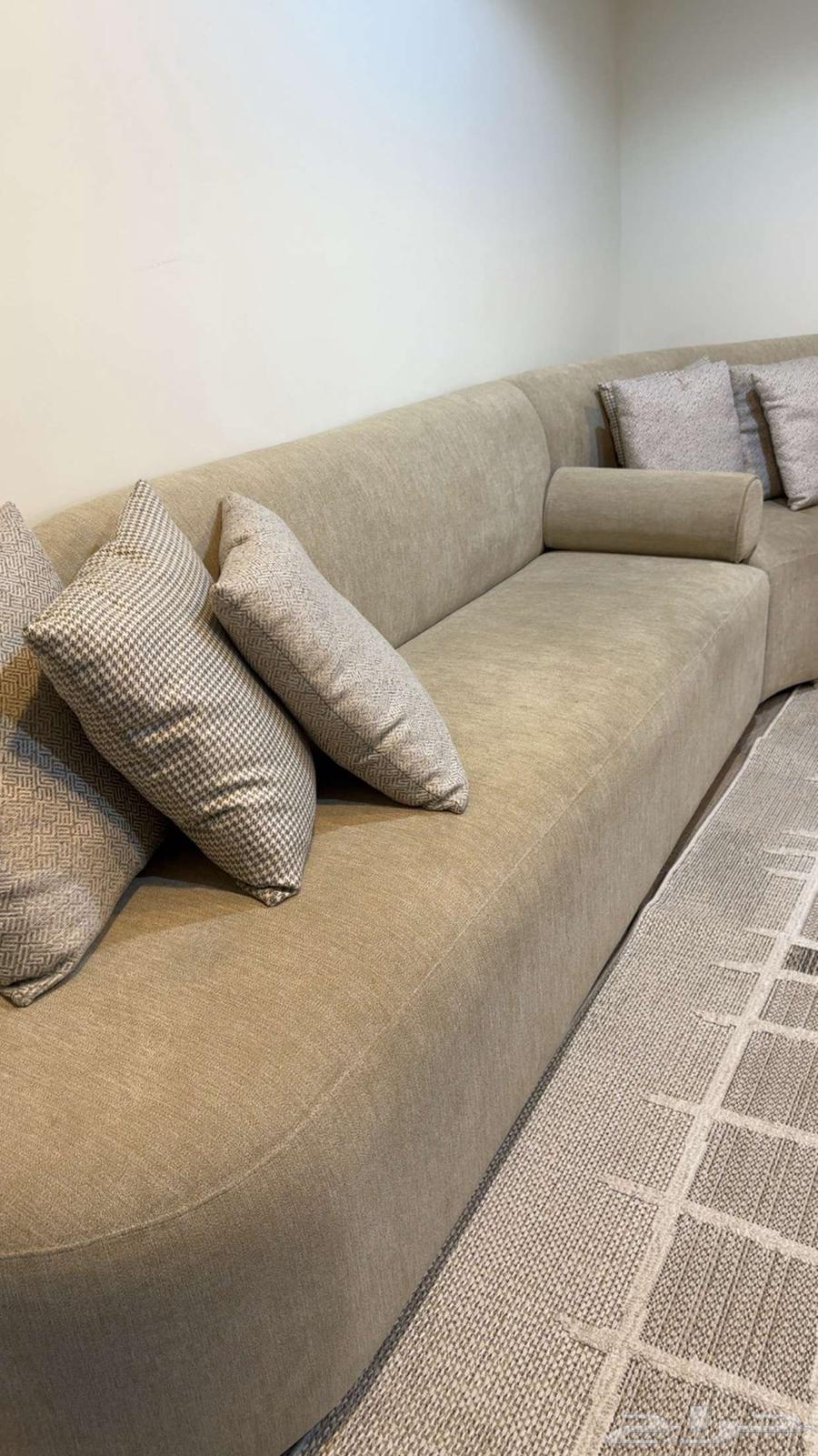 Corner sofa for sale, less than a year old, 150064405028345858111