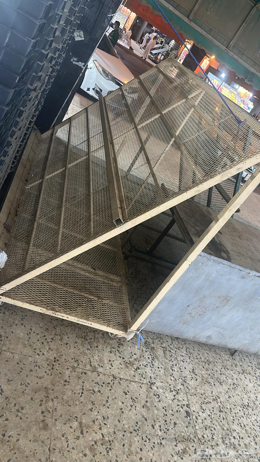 Iron tables for display, wanted by store or scrap64411297489282110