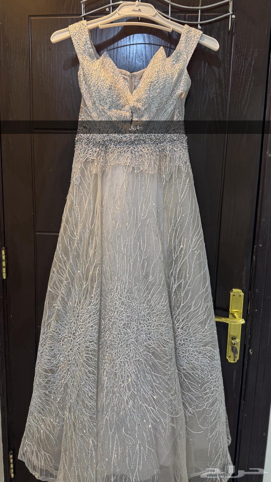 فساتين شبه جديدة للبيع64409934891011110