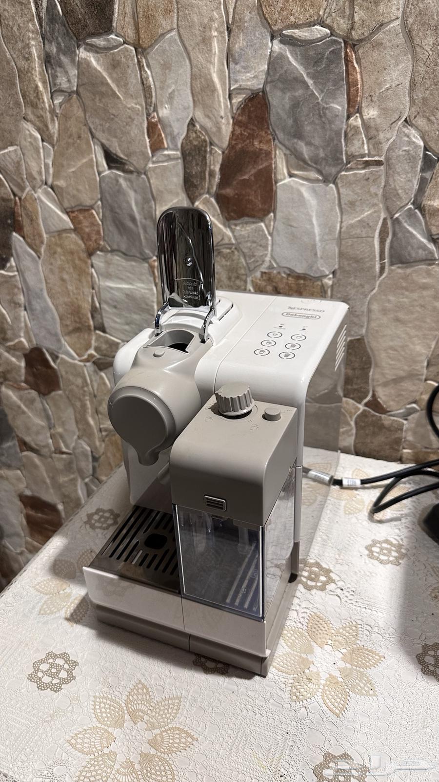 ماكينة قهوة إيطالية Nespresso Lattissima Touch64405778081665112