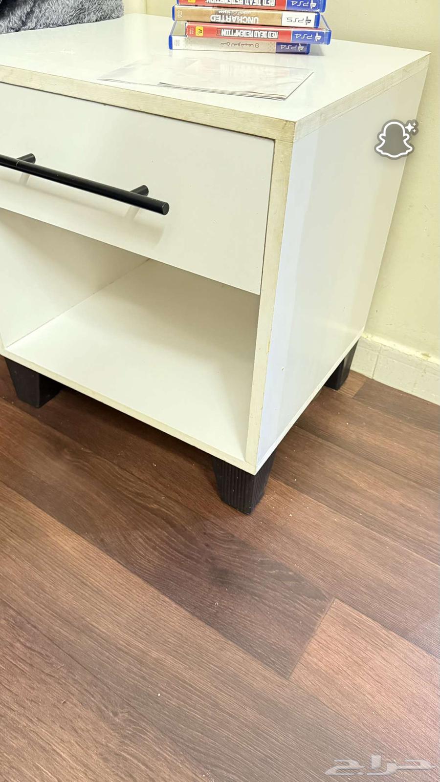 ثلاثة دواليب مع ثلاثة كومدينة64405458906243112