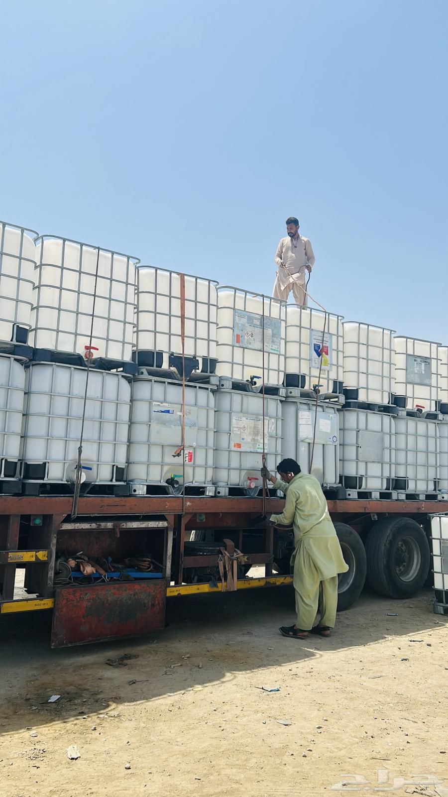 خزان ماء 1000لتر شبه جديد استخدام اول للبيع باسعار ممتازه64407503048578110