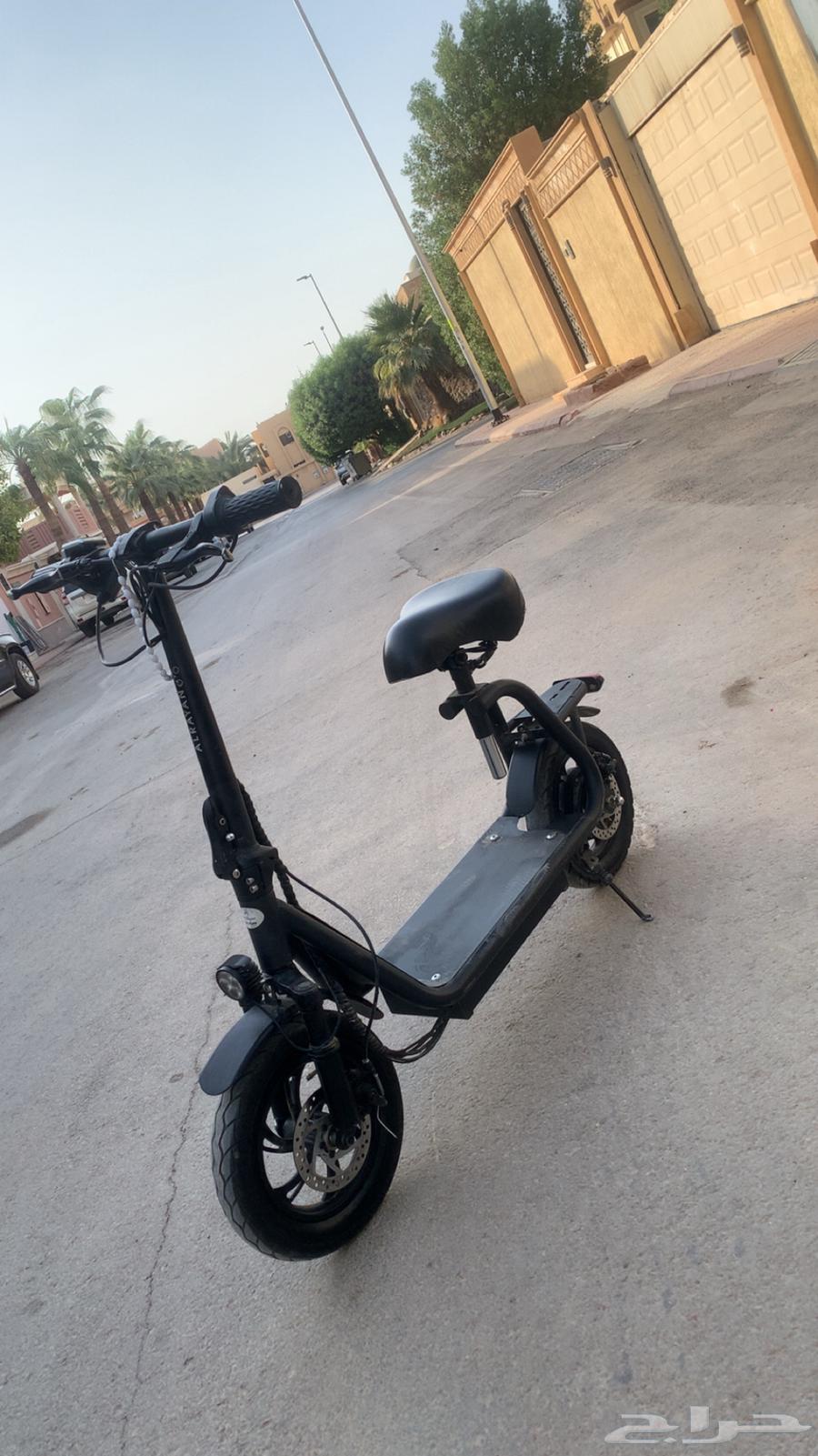 سكوتر ابو سله للبيع السوم 650 لايجي الا الصامل64410347712258114