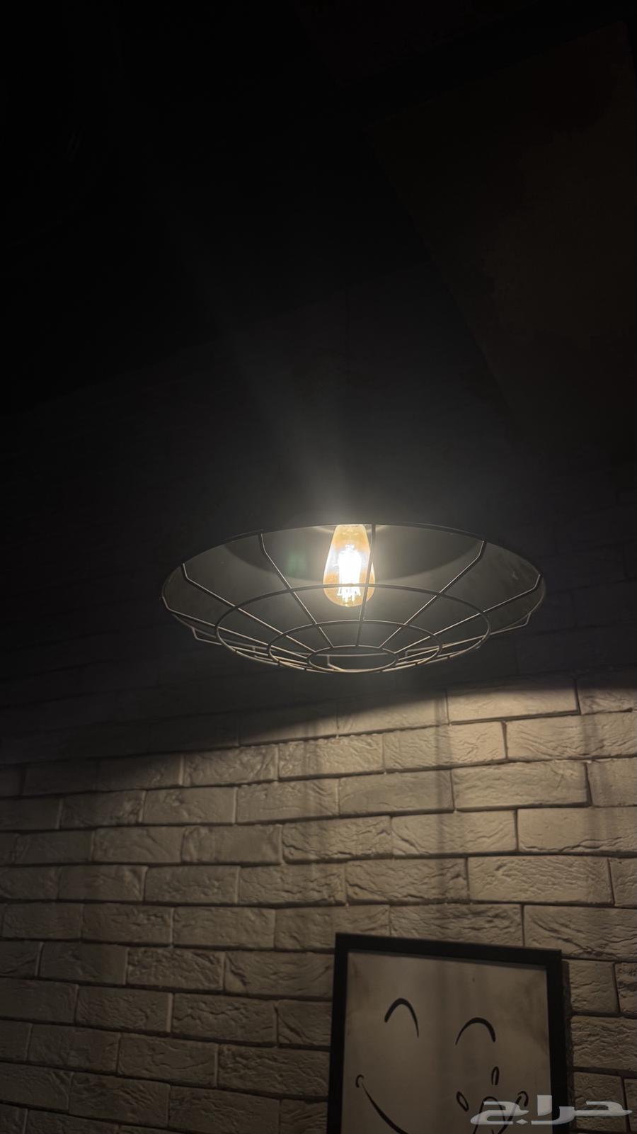 للبيع اضائات متنوعة64406262880642111