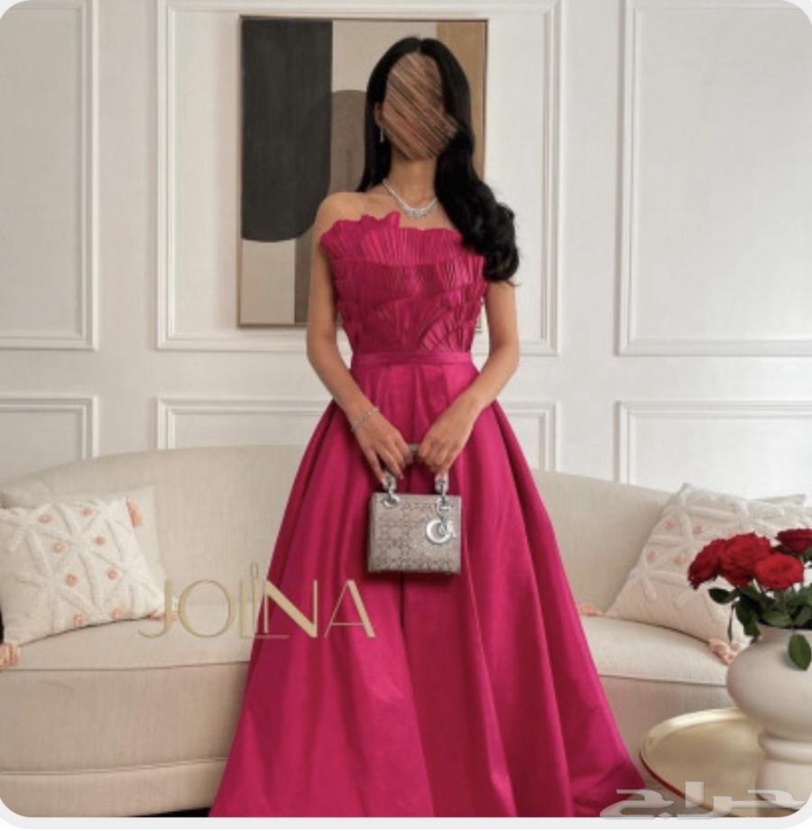 Julina's soft evening dress used for 3 hours64405153219971112