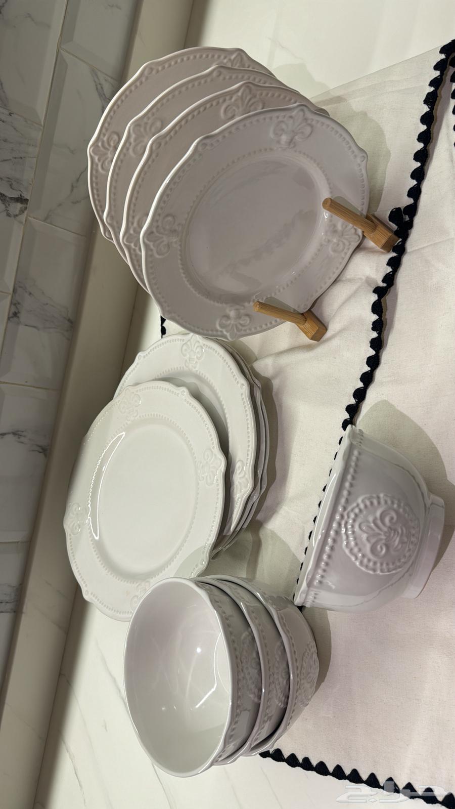 طقم صحون كلاسيكي64405555258115110