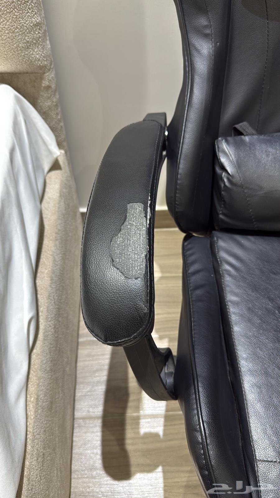 طاولة وكرسي قيمنق64411594346626113