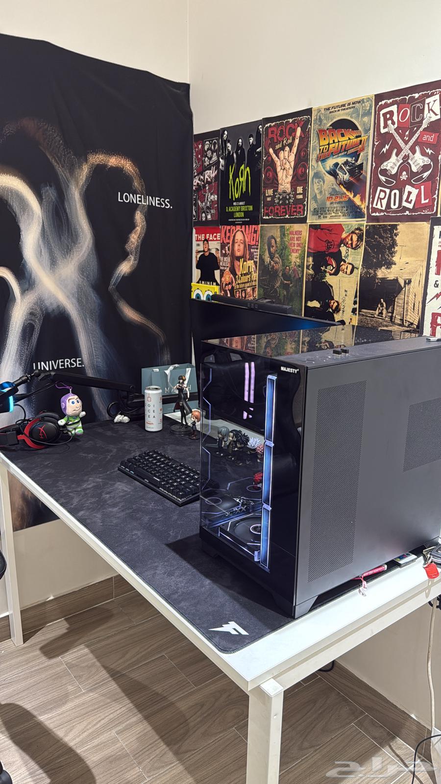 طاولة وكرسي قيمنق64411594346626110