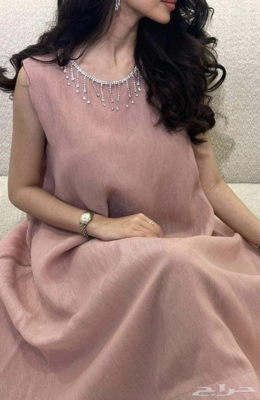 فستان وردي جديد من مصممه لم يتم الارتداء64406096508929110