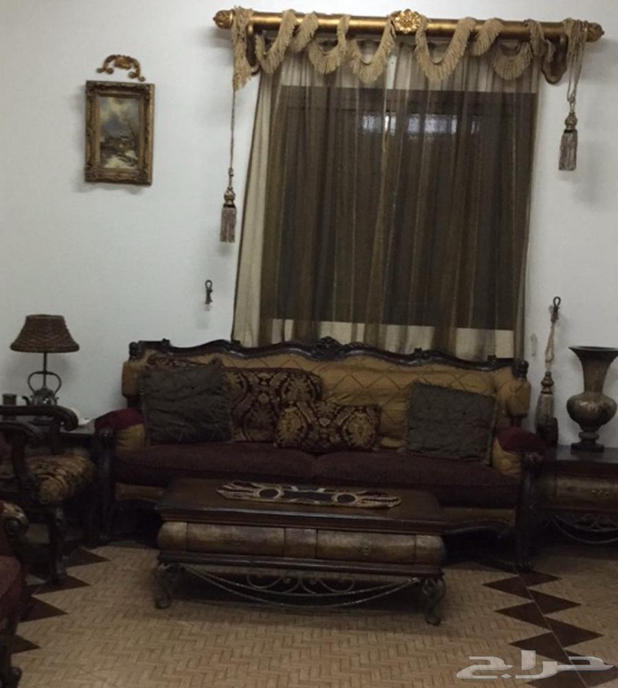 Sofa for sale with curtain and tables64409671102082110