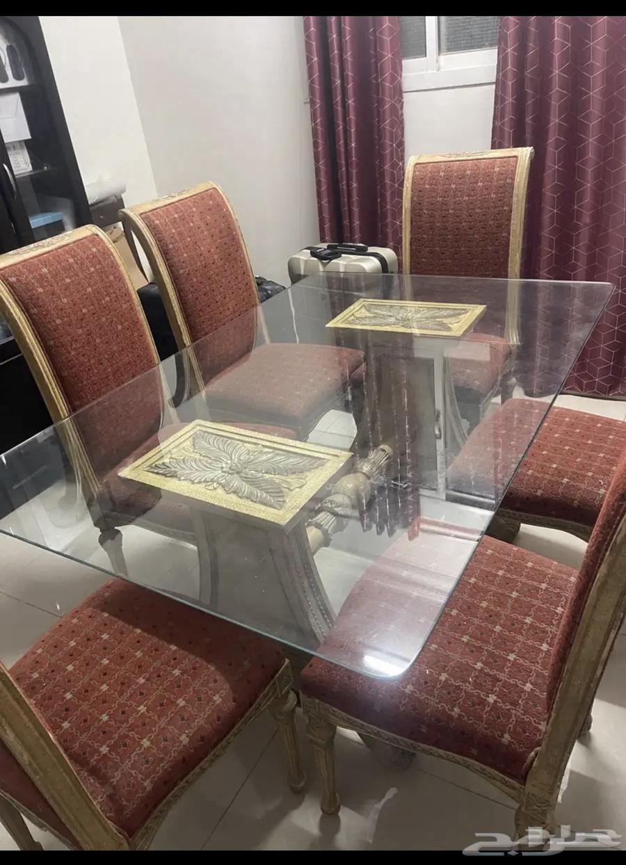 Luxurious large dining table with six chairs64411808566018110