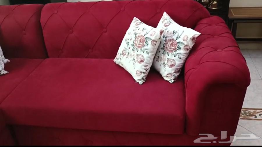 كنب نظيف لون احمر64408737154563110