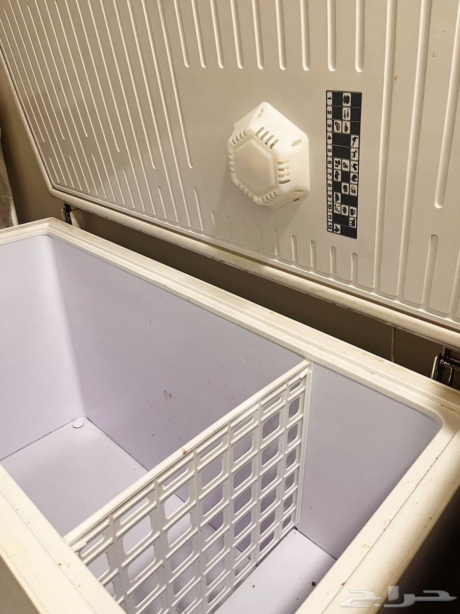 فريزر افقي تحتاج صيانه للبيع ب200 ريال فقط64410666864771111