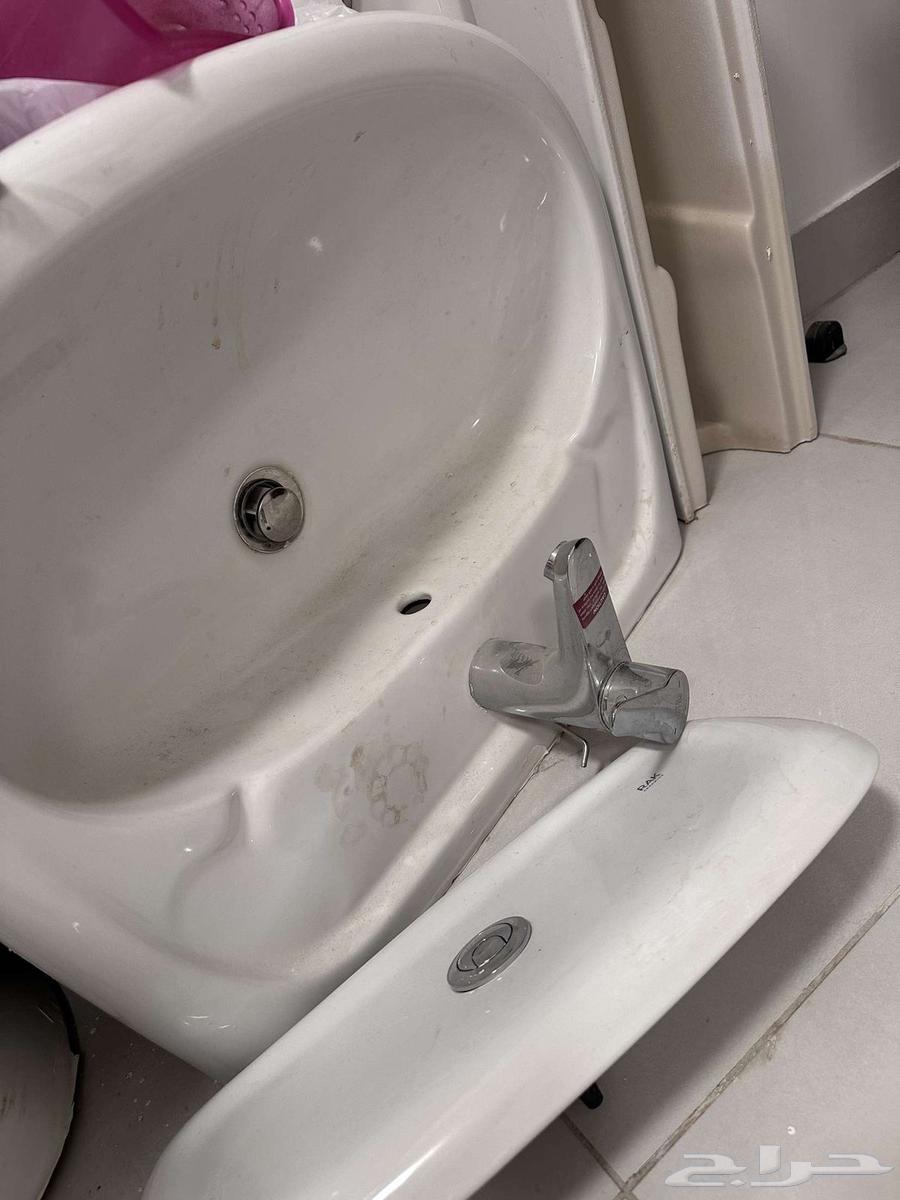 سخان وكرسي ومغسله حمام وكرز ديفيدوف64406151650947110