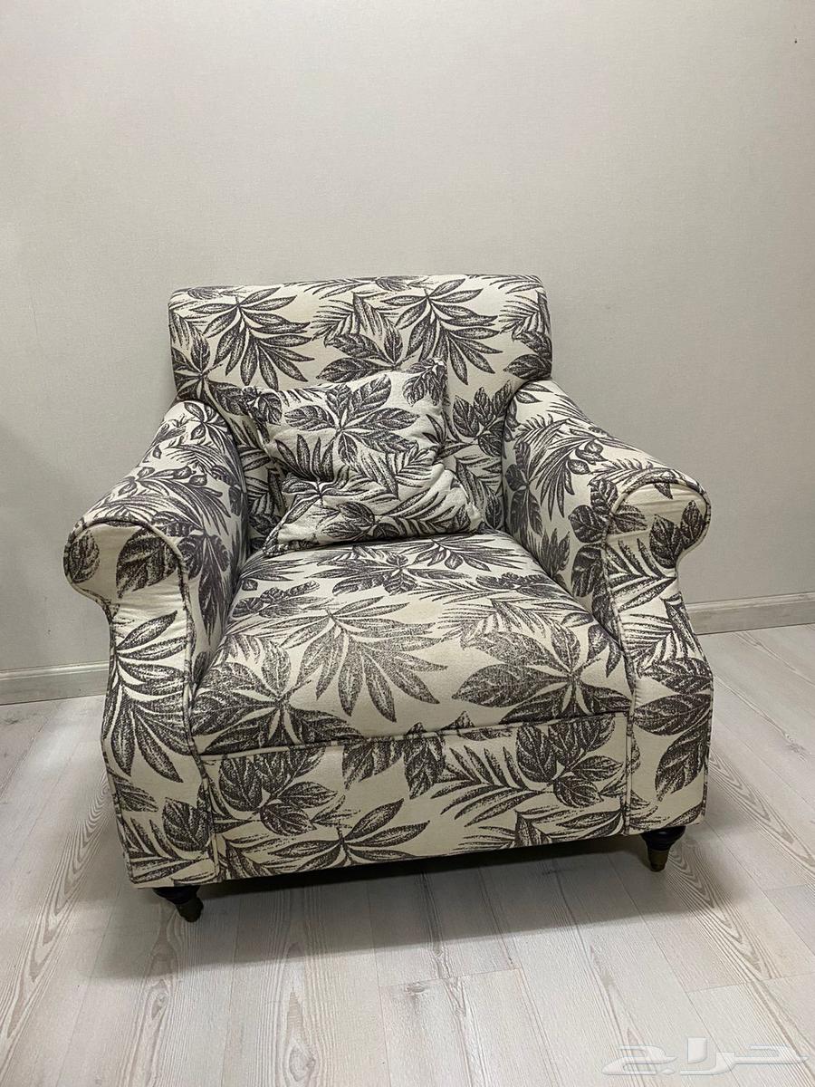 I bought this sofa from Home Center for 8000 and want to sell it for 400064410116333058110