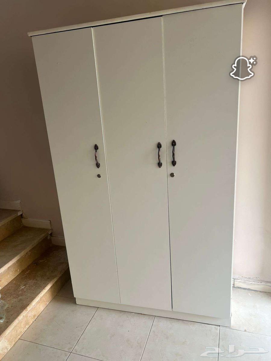 ثلاثة دواليب مع ثلاثة كومدينة64405458906243111