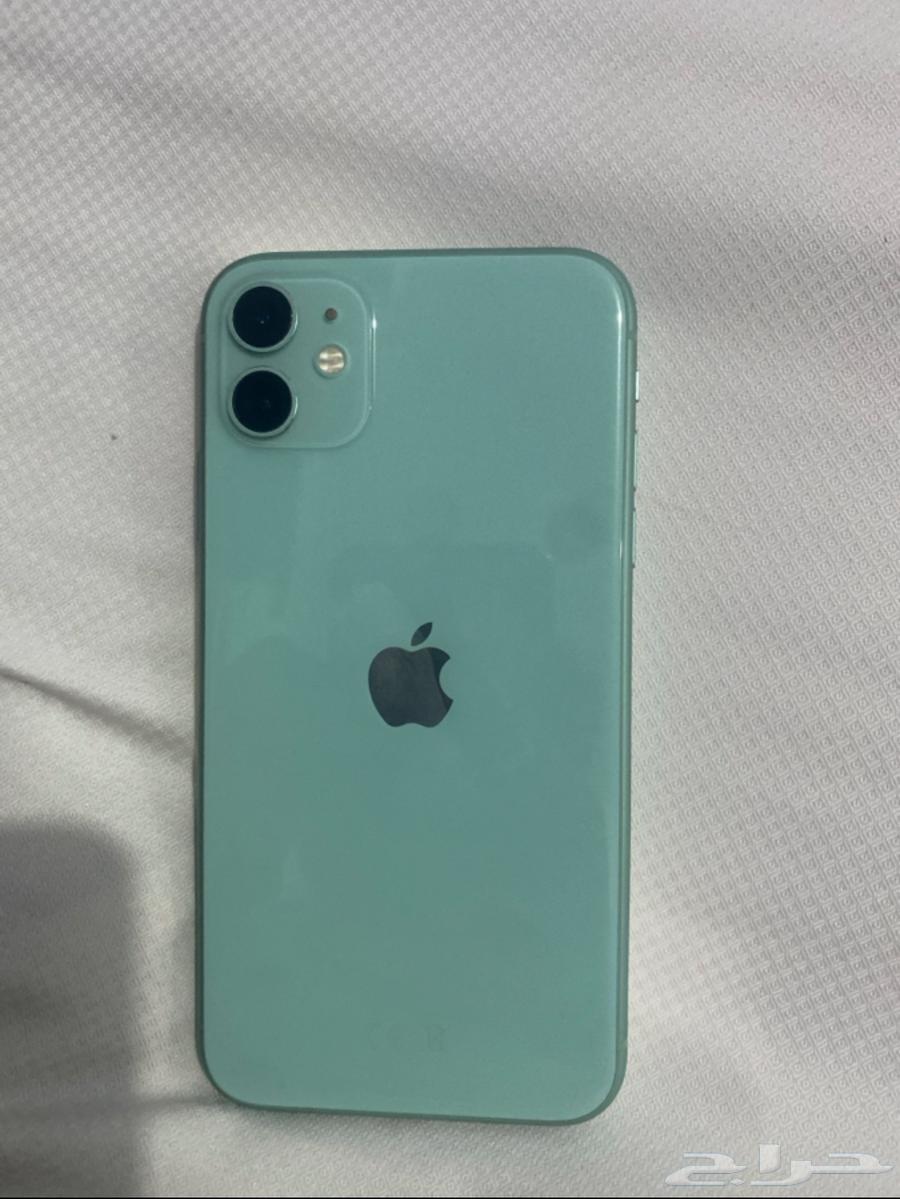 iPhone 1164407112661378111