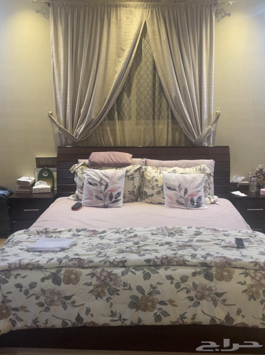 غرفة نوم مزدوجة بحالة ممتازة64409824189186110